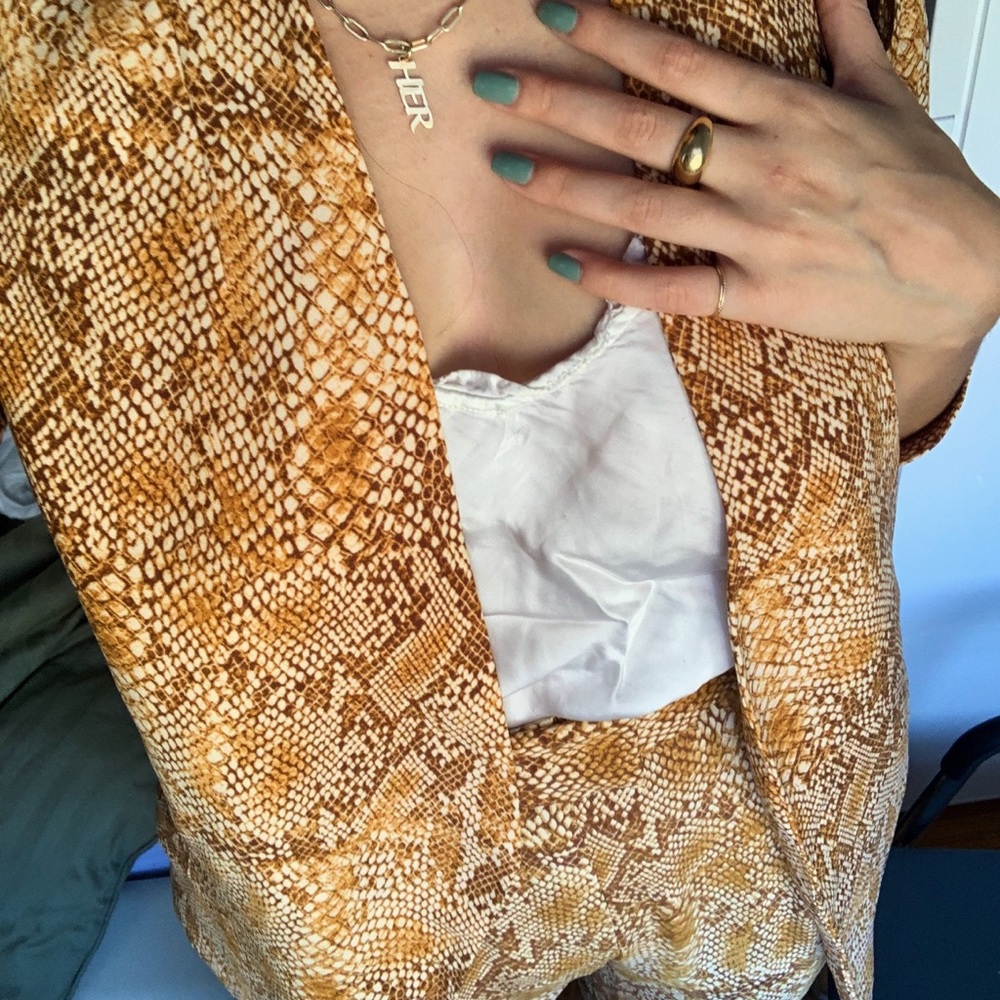 Aritzia pant suit size 4